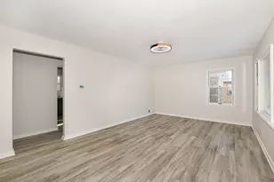 137 S Green Bay Rd, Racine, WI 53406 - Photo 16