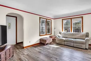 1513 E Harriet St, Appleton, WI 54915 - Photo 2