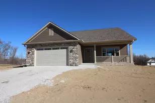 912 Fairway Dr, Twin Lakes, WI 53181 - Photo 1