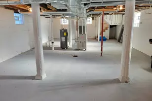 122 W Maple St, Milwaukee, WI 53204 - Photo 34