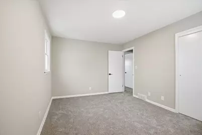 5801 W Allwood Dr, Franklin, WI 53132 - Photo 26