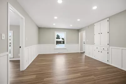 5801 W Allwood Dr, Franklin, WI 53132 - Photo 10