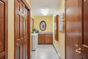 W174N4939 Sheffield Ct, Menomonee Falls, WI 53051 - Photo 16