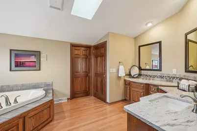 W174N4939  Sheffield Ct, Menomonee Falls, WI 53051 - Photo 18