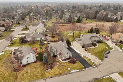 W174N4939  Sheffield Ct, Menomonee Falls, WI 53051 - Photo 48