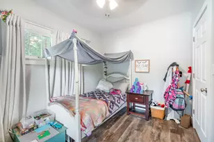 108 Edgewood Ln, West Bend, WI 53095 - Photo 4