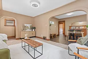 5352 N 39th St, Milwaukee, WI 53209 - Photo 8