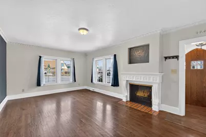 3006  Elm Ln, Racine, WI 53405 - Photo 6