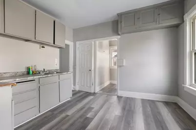 3279 N 21st St #3279B, Milwaukee, WI 53206 - Photo 10