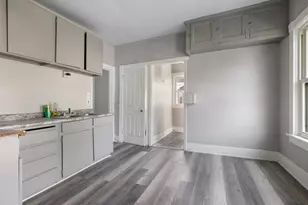 3279 N 21st St, Milwaukee, WI 53206 - Photo 10