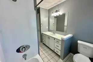 6611 N 52nd St, Milwaukee, WI 53223 - Photo 10