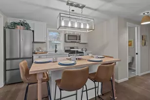 N6583 Daffodil Rd, Sugar Creek, WI 53121 - Photo 6