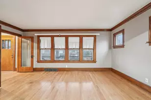 9208 W Swan Cir, Milwaukee, WI 53225 - Photo 8