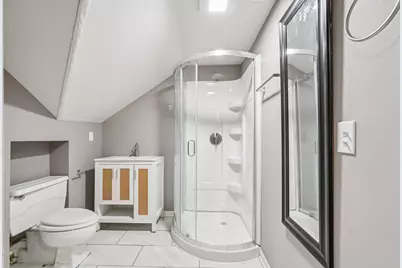 9208 W Swan Cir, Milwaukee, WI 53225 - Photo 18