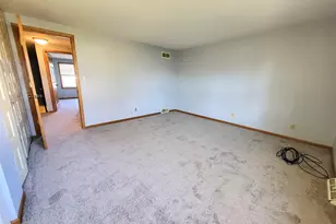 6240 W College Ave, Greendale, WI 53129 - Photo 30