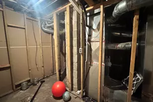 2513 N 44th St, Milwaukee, WI 53210 - Photo 6