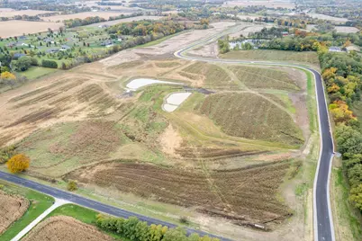 1011  Beere Ln, Racine, WI 53105 - Photo 4