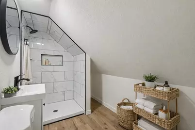 5129 N 62nd St, Milwaukee, WI 53218 - Photo 14