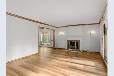 3121  Monroe St, Two Rivers, WI 54241 - Photo 4