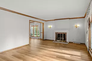 3121 Monroe St, Two Rivers, WI 54241 - Photo 4