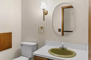 3121 Monroe St, Two Rivers, WI 54241 - Photo 20