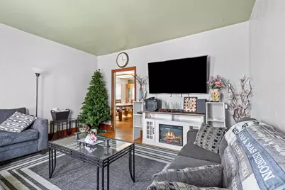 2243 S Woodward St, Milwaukee, WI 53207 - Photo 8