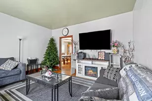 2243 S Woodward St, Milwaukee, WI 53207 - Photo 8