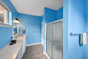 15295 W Library Ln, New Berlin, WI 53151 - Photo 10