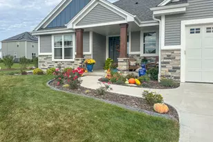 1533 Fay Ln, Oconomowoc, WI 53066 - Photo 2