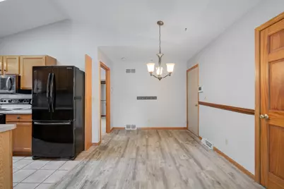 1521  Quietwood Ln #1A, West Bend, WI 53090 - Photo 8