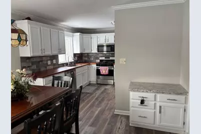 N64W21021  Mill Rd, Menomonee Falls, WI 53051 - Photo 6