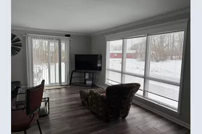N64W21021  Mill Rd, Menomonee Falls, WI 53051 - Photo 12