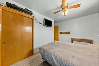 1521 W Holmes Ave, Milwaukee, WI 53221 - Photo 10