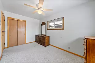 1521 W Holmes Ave, Milwaukee, WI 53221 - Photo 16