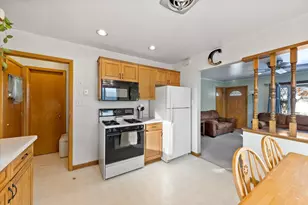 1521 W Holmes Ave, Milwaukee, WI 53221 - Photo 6