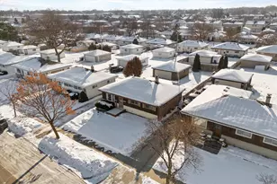 1521 W Holmes Ave, Milwaukee, WI 53221 - Photo 32