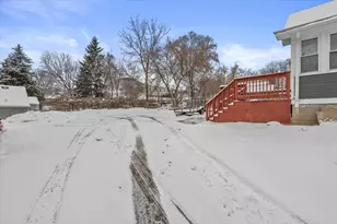 1608 N Grandview Blvd, Waukesha, WI 53188 - Photo 2