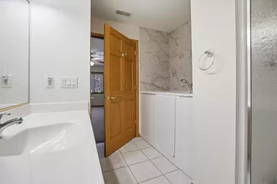 201  Oconomowoc Pkwy, Oconomowoc, WI 53066 - Photo 20