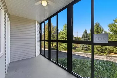 201  Oconomowoc Pkwy, Oconomowoc, WI 53066 - Photo 44