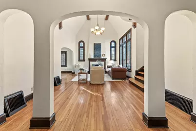 2544 N 91st St, Wauwatosa, WI 53226 - Photo 8