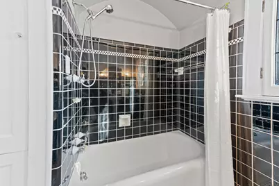 2544 N 91st St, Wauwatosa, WI 53226 - Photo 54