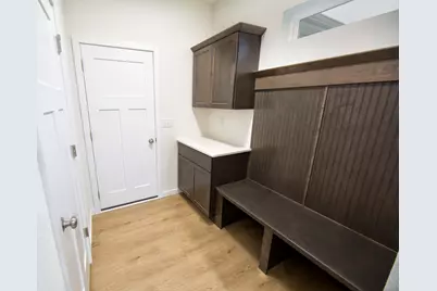 2009  Savannah Dr, Grafton, WI 53024 - Photo 12