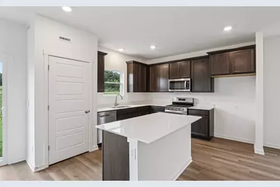 5017  Yates Dr, Racine, WI 53403 - Photo 16