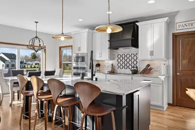 W79N417  Ridgeway Ln, Cedarburg, WI 53012 - Photo 10