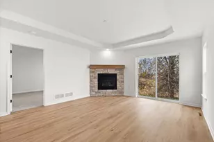 540 Hunter Oaks Blvd, Watertown, WI 53094 - Photo 8