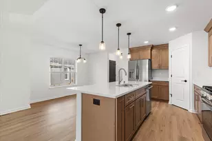 540 Hunter Oaks Blvd, Watertown, WI 53094 - Photo 4
