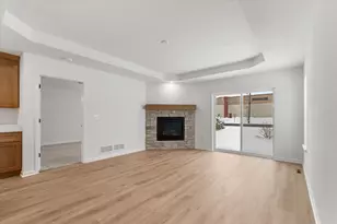 508 Hunter Oaks Blvd, Watertown, WI 53094 - Photo 6