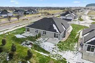 504 Hunter Oaks Blvd, Watertown, WI 53094 - Photo 20