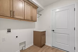 504 Hunter Oaks Blvd, Watertown, WI 53094 - Photo 18