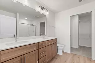 504 Hunter Oaks Blvd, Watertown, WI 53094 - Photo 12